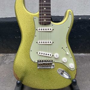 Fender Custom Shop '60 Reissue Stratocaster Relic Chartreuse Sparkle - Image 2